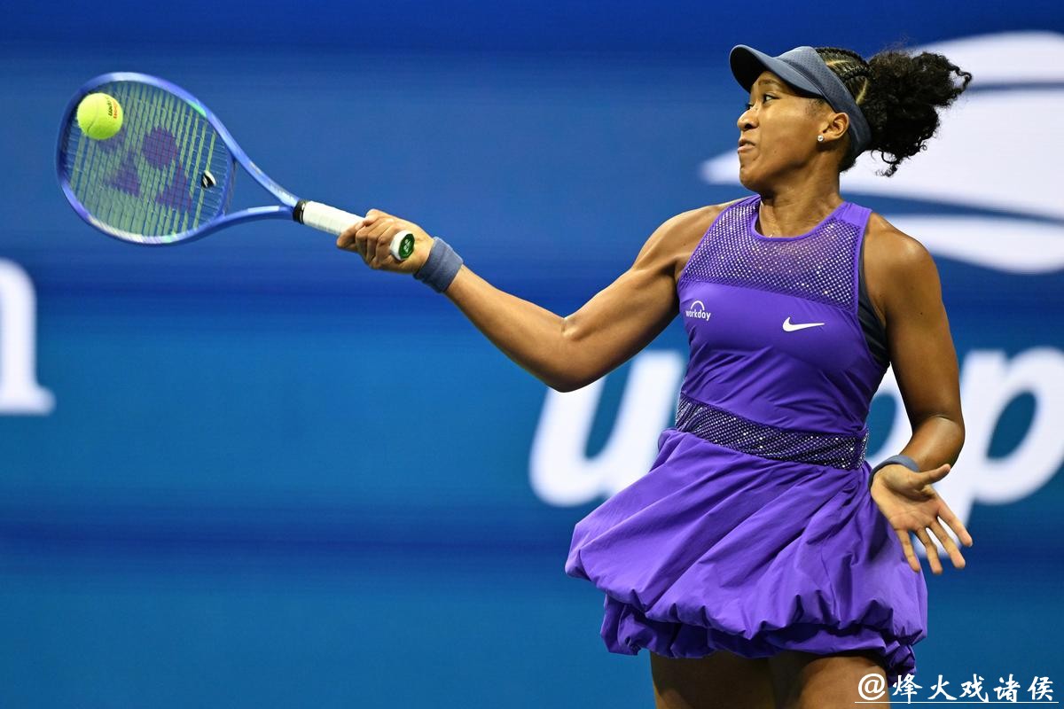 大坂直美惊险晋级！四届大满贯冠军2-1险胜，艰难跻身澳网第2轮